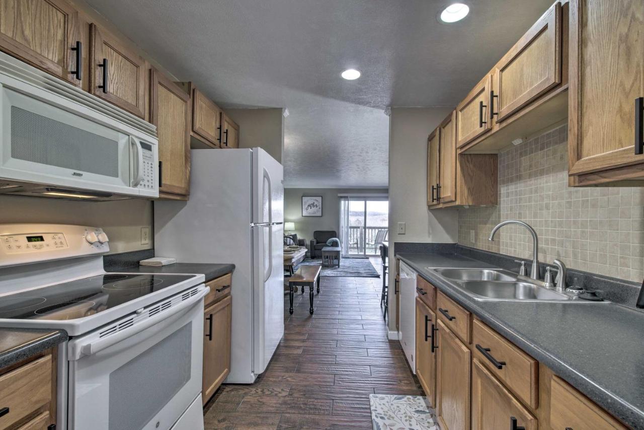 Branson Escape With Shared Pool, 5 Mi To Lake! Exterior photo